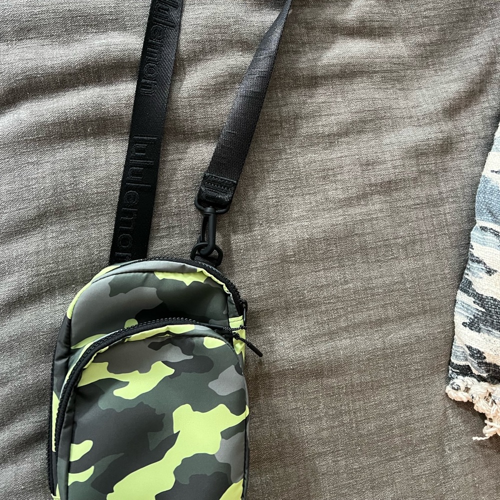LuluLemon crossbody - camo color